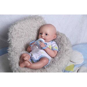 17” Silicone  Reborn Baby Doll with Smile Gifts for Newborn Babies, Girl